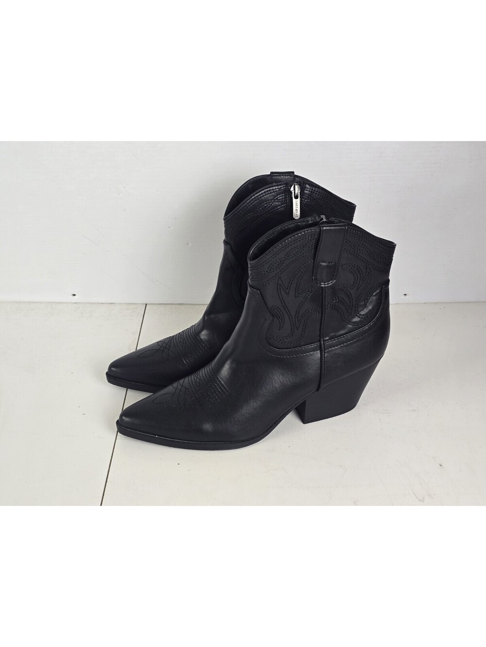 Indigo Rd. Western Ankle Boots Women Size 10M Boho Cowgirl Minimalist Chic